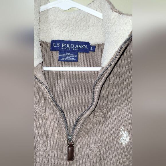 U.S. Polo Assn. Men's large snug fit Cable Knit 1/4 Zip Sweater - Picture 2 of 2